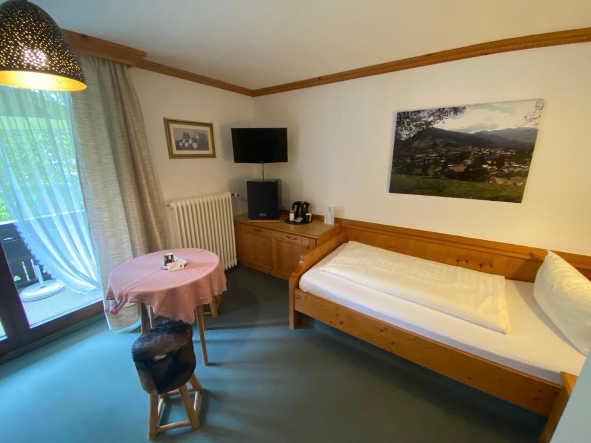 אוברשטאופן Kur- Und Ferienhotel Haser מראה חיצוני תמונה